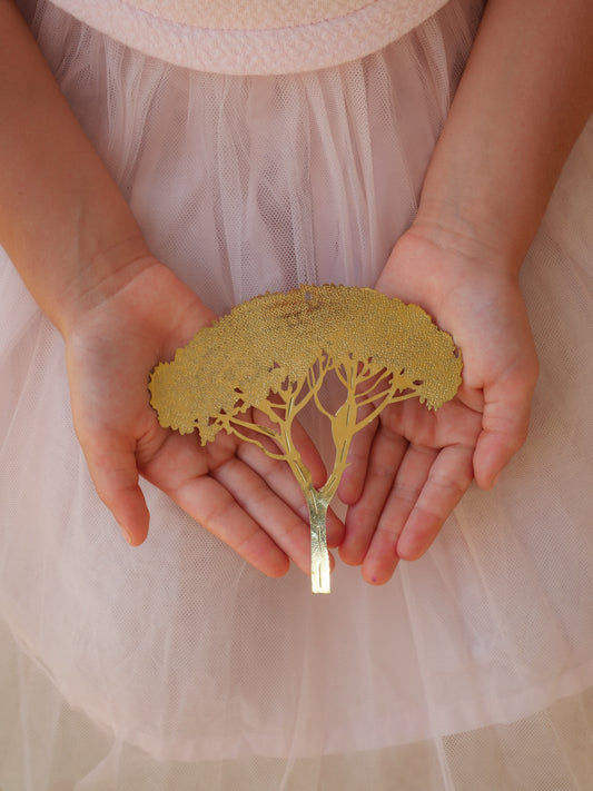 Pin Parasol Méditerranéen stylisé en laiton