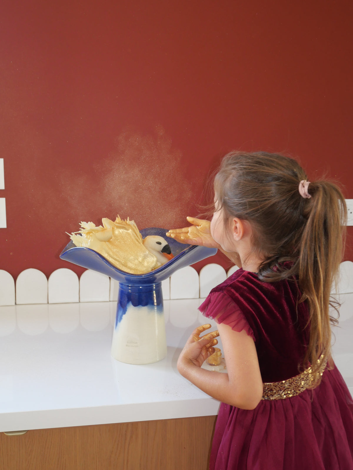 Modèle en stock - La Coupe est pleine – coupe de fruits blanc et émaillée en bleu - version M