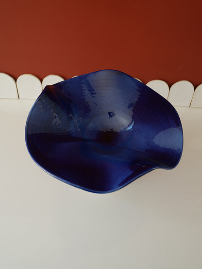 Modèle en stock - La Coupe est pleine – coupe de fruits blanc et émaillée en bleu - version M