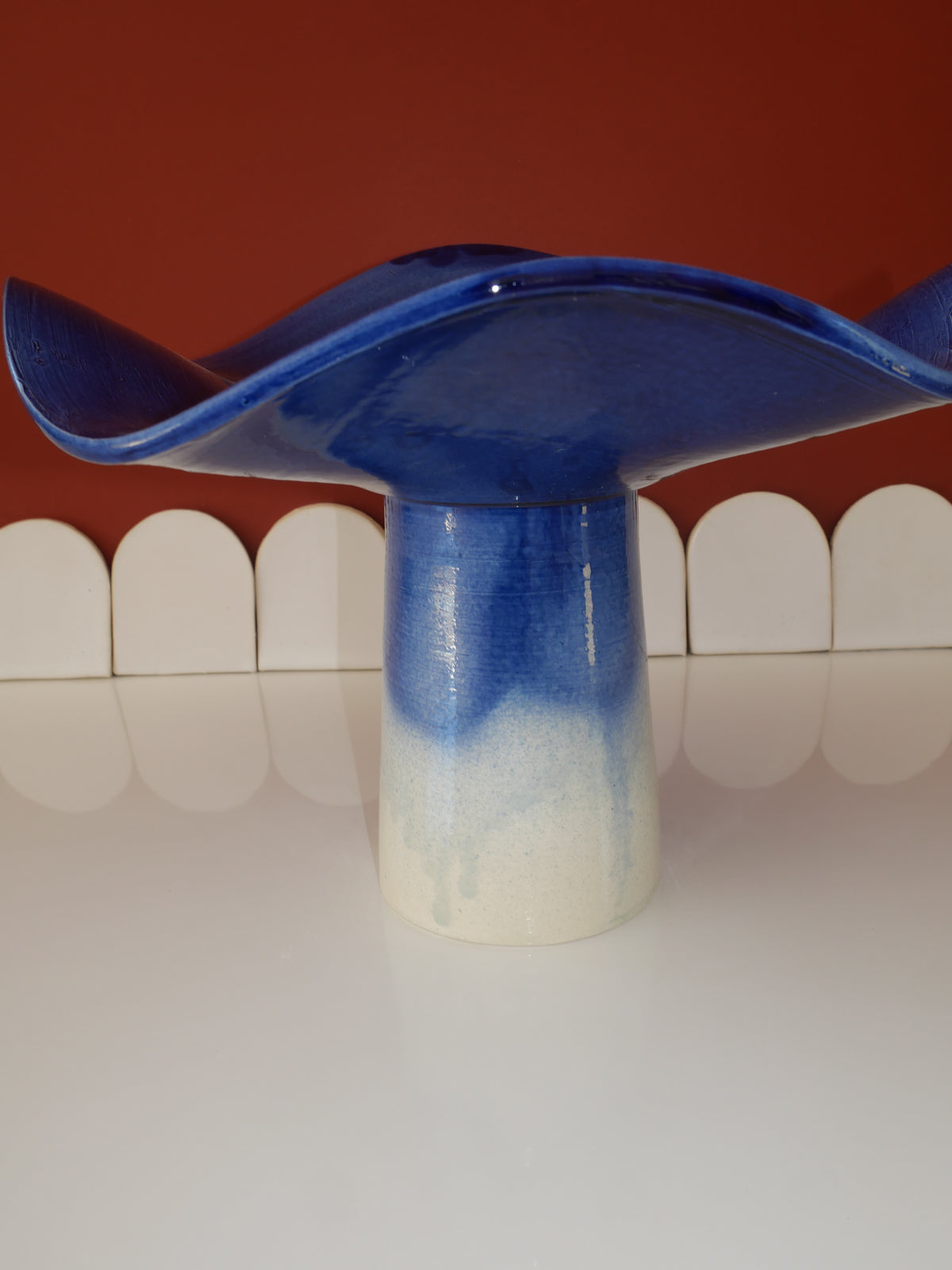 Modèle en stock - La Coupe est pleine – coupe de fruits blanc et émaillée en bleu - version M