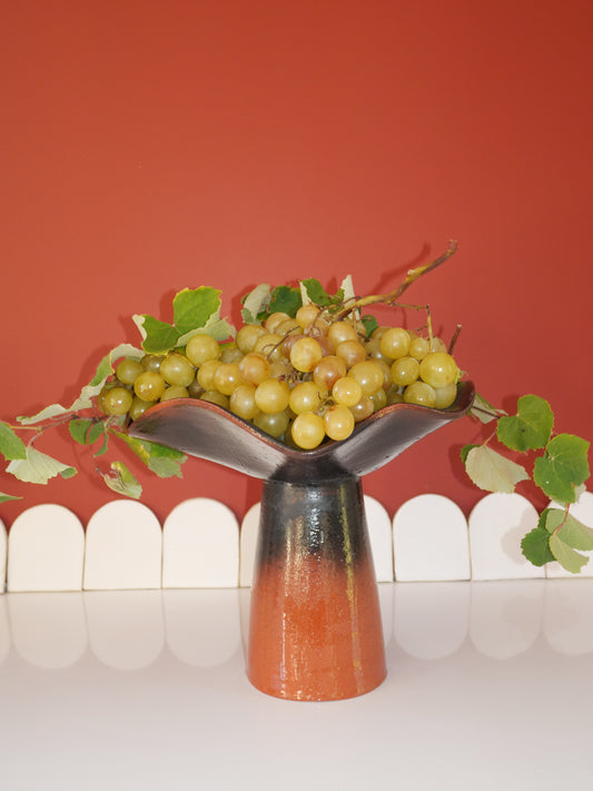 Modèle en stock - La Coupe est pleine – coupe de fruits "La paysanne" en terre cuite et émail cendré - version M