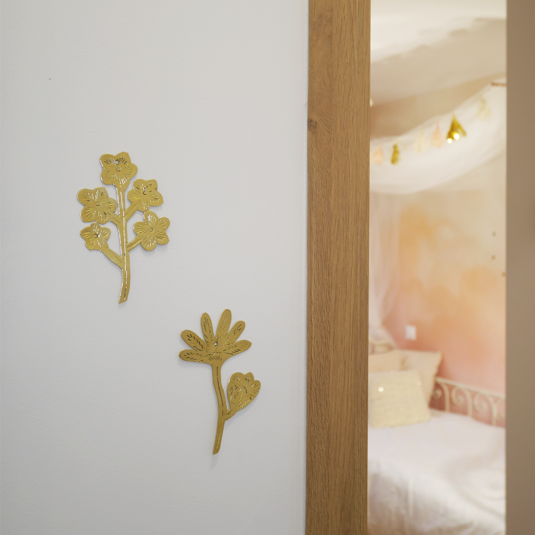 Fleurs murales stylisées en laiton – 2 choix  – faites main